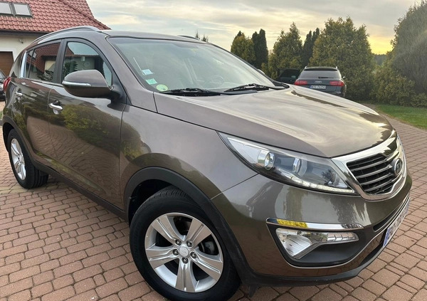 Kia Sportage cena 39500 przebieg: 199800, rok produkcji 2011 z Myszyniec małe 154